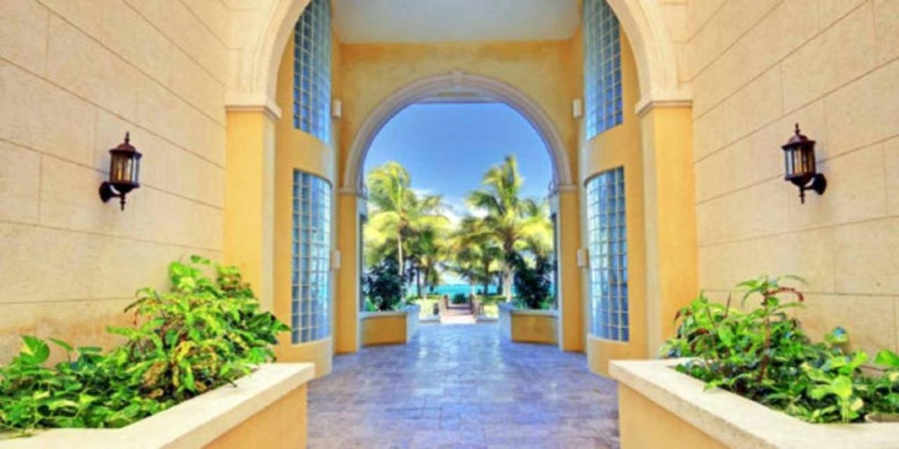 Villa Renaissance Unit 205 Grace Bay Beach Екстер'єр фото